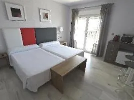 ***** فندق بينالماذينا Flatotel Internacional إسبانيا